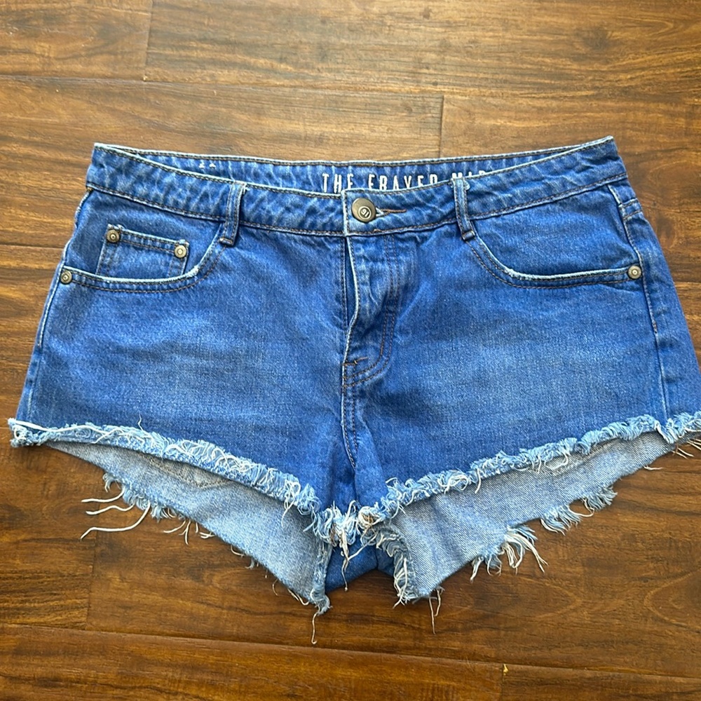 The frayed shorts size 6